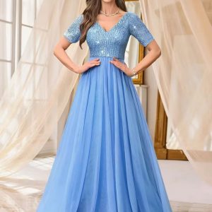 Elegant V-Neck Pleated Chiffon Bridesmaid Dress with Side Slit - Long Sleeve, Fitted Silhouette, Solid Color, Spring/Summer Wedding Guest Gown, Wedding Dresses for Bride