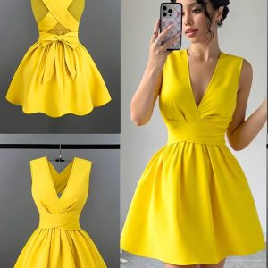 Women's Elegant V-Neck Polka Dot Dress with Petal Sleeves & Ruffled Hem - Lightweight 100% Polyester A-Line Long Dress for Spring Summer Fall, Casual to Formal Occasions