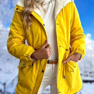 [Red Quilted Jacket] Red Quilted Women's Casual Winter Jacket, Loose Fit, Long Sleeve, Polyester | Quilted Design with Decorative Buttons, Perfect for Casual Attire