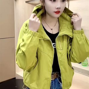 New Short Jackets for Women for The Autumn And Winter of 2025, Featuring Trendy And Popular Puffer Coats for This Year'S Winter Collection.