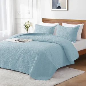 1pc Glam Style Double-Sided Camellia Print Warm Fleece Blanket, Soft Skin-Friendly, All-Season Multipurpose Throw for Bed, Sofa, Car, Outdoor, Dorm, Ideal for Wedding, New Year, Home Gift, 100% Polyester, 400-450 Gsm, Dry Clean Only